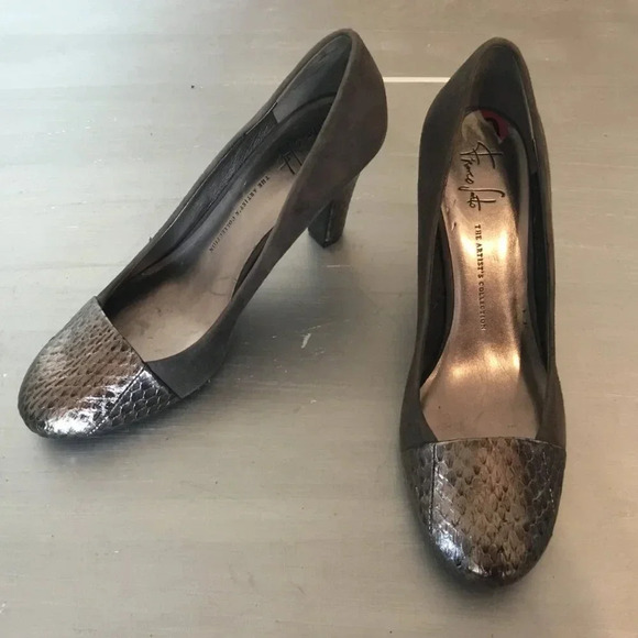 Franco  Sarto Gray Suede Pumps with Pewter Snake Print on Heel and Toe Sz 10 M - Picture 1 of 9